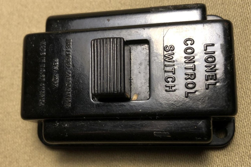 LIONEL #364C CONTROLLER ON/OFF SWITCH - 1959-64 - 2 WIRE