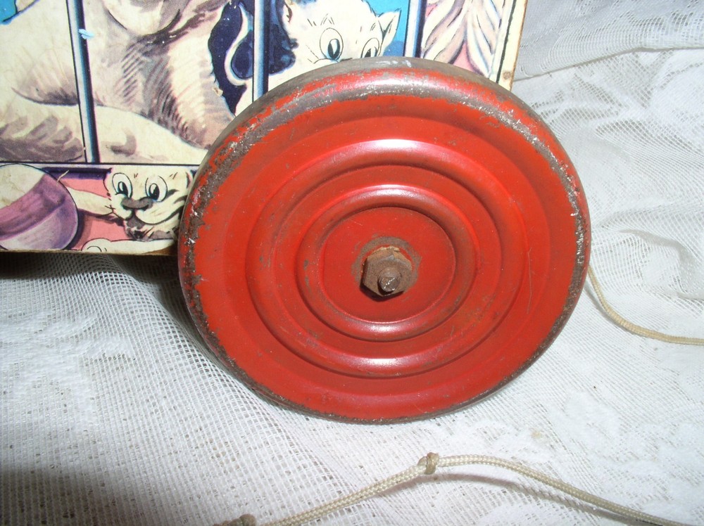 Vintage Gong Bell Mfg Circus Train Pull Car