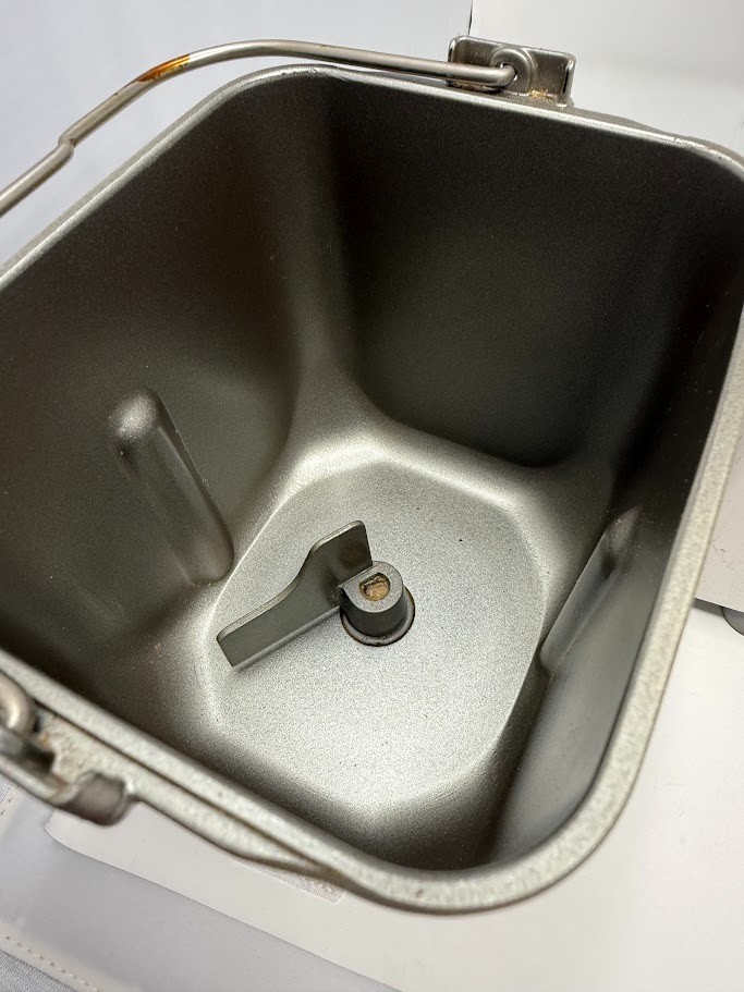 Panasonic Bread Bakery Automatic Maker Machine w/Yeast Dispenser SD-BT55P Tested