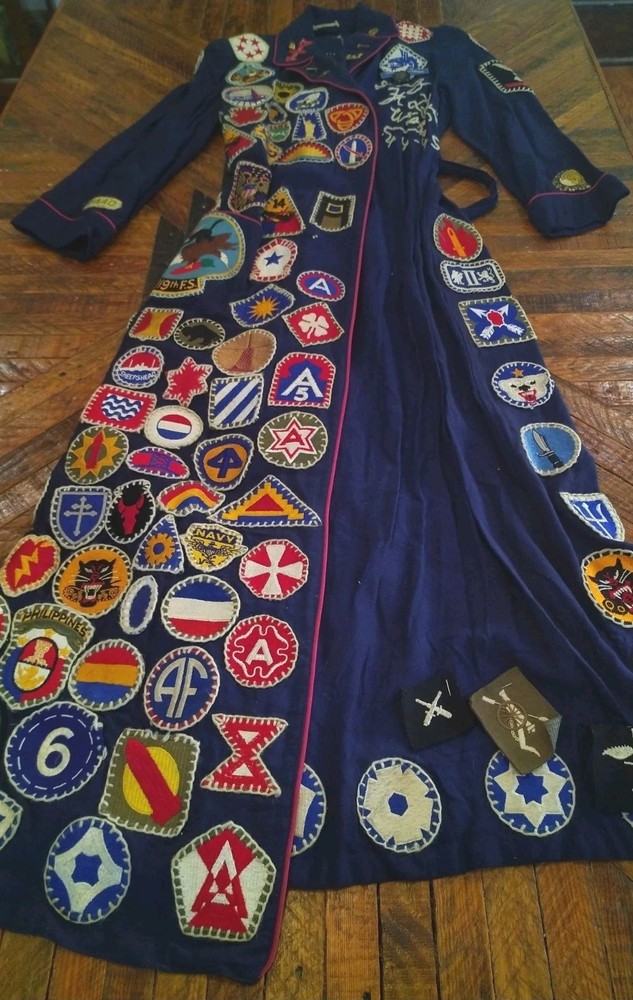 *UNIQUE* WW2 Nurse Uniform COVERED w/ Distinctive Insignia, Unit Patch, Airborne