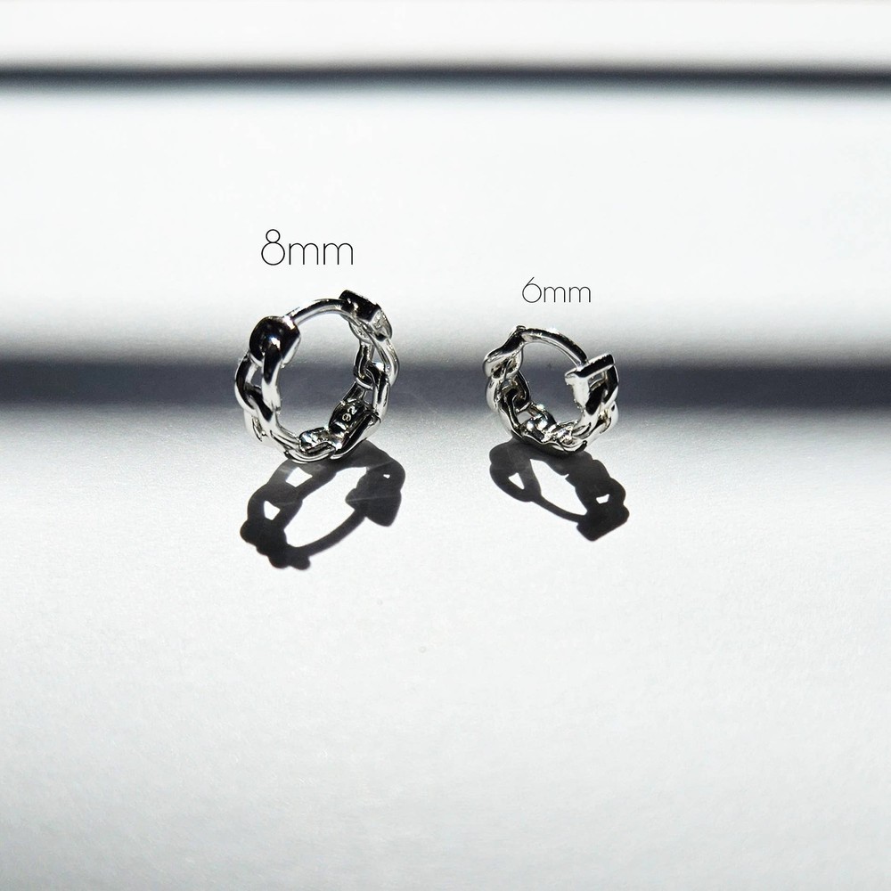CHAIN HUGGIE EARRINGS