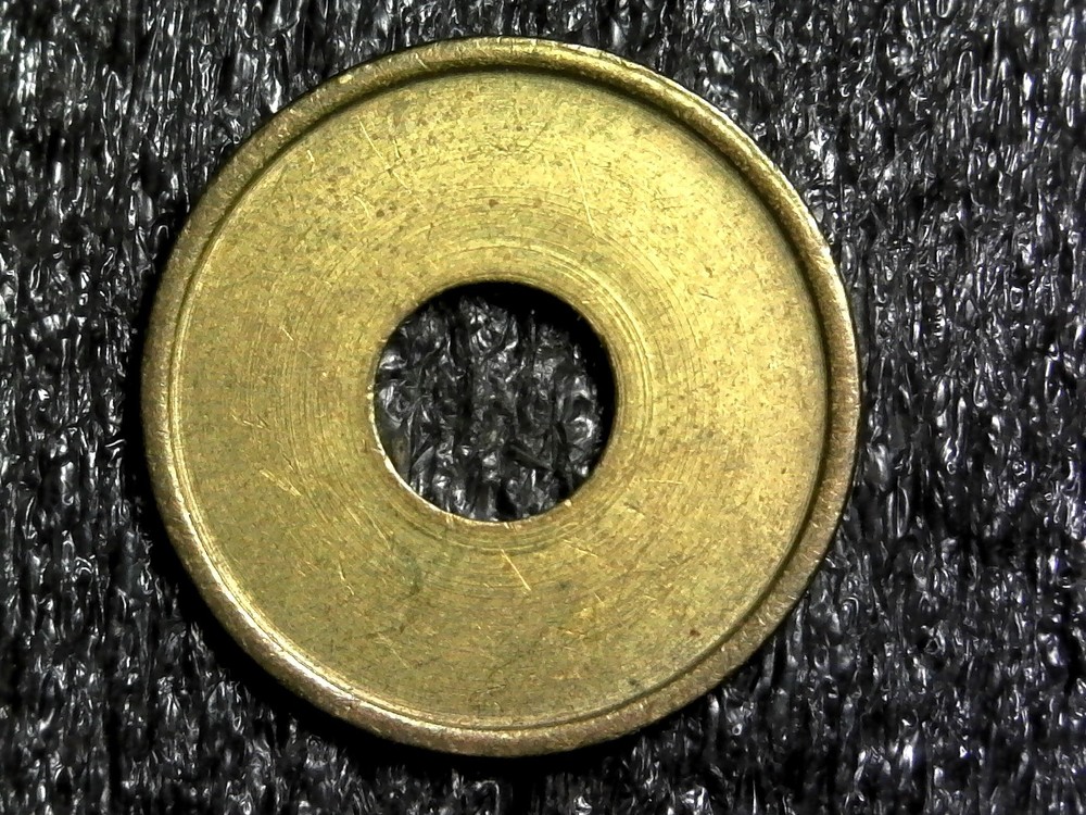 Blank with Hole Token 23mm (c51)