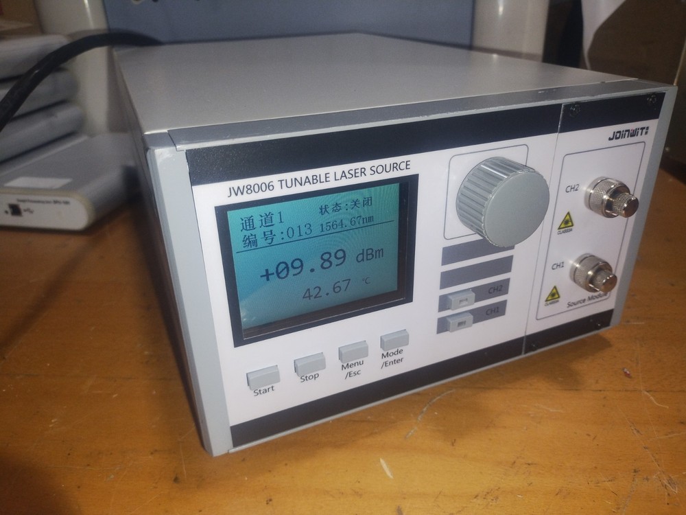 Tunable Laser Source. Joinwit JW8006 DUAL CHANNEL.