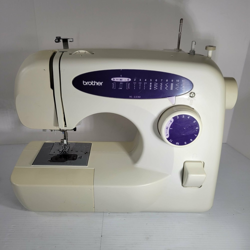 Brother XL-2230 Mechanical Sewing Machine.
