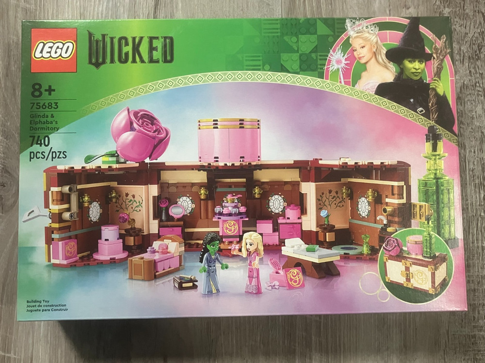 LEGO Wicked: Glinda & Elphaba's Dormitory (75683)