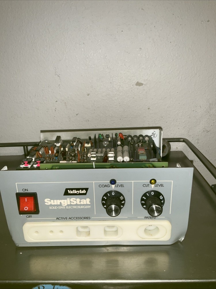 Valleylab SurgiStat Solid State Electrosurgery Unit For Parts