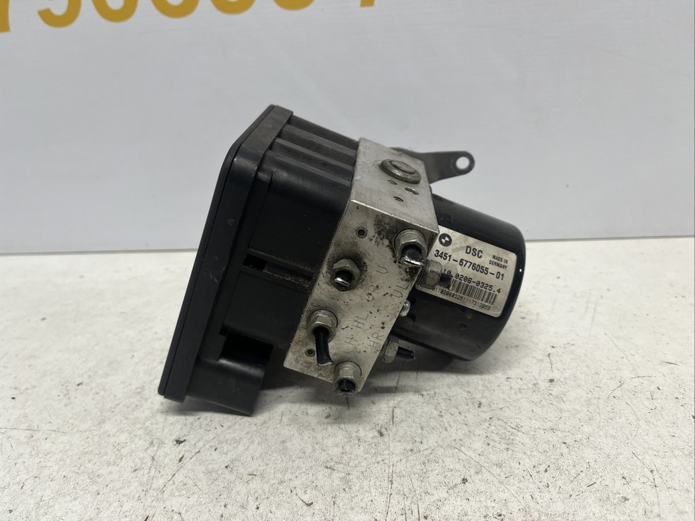 BMW 1 SERIES E87 ABS PUMP CONTROL MODULE 2007 6776055