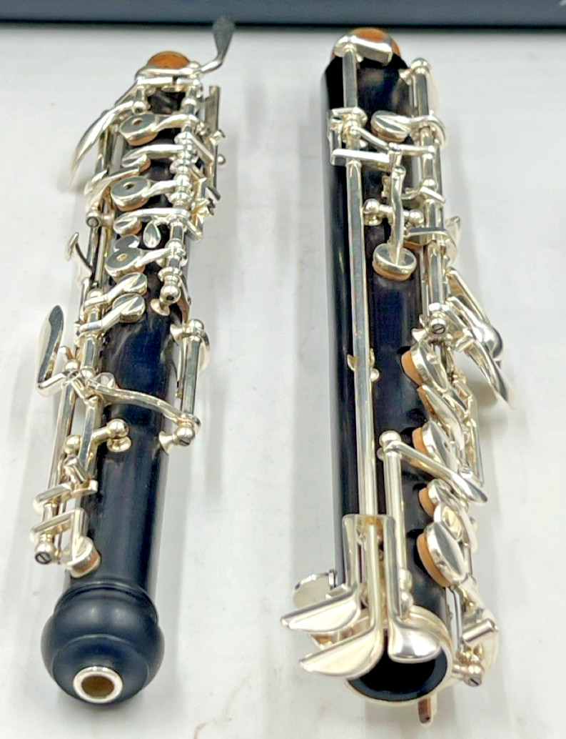 Selmer Oboe 122F in Grenadilla Wood U.S.A. (EL1115905)