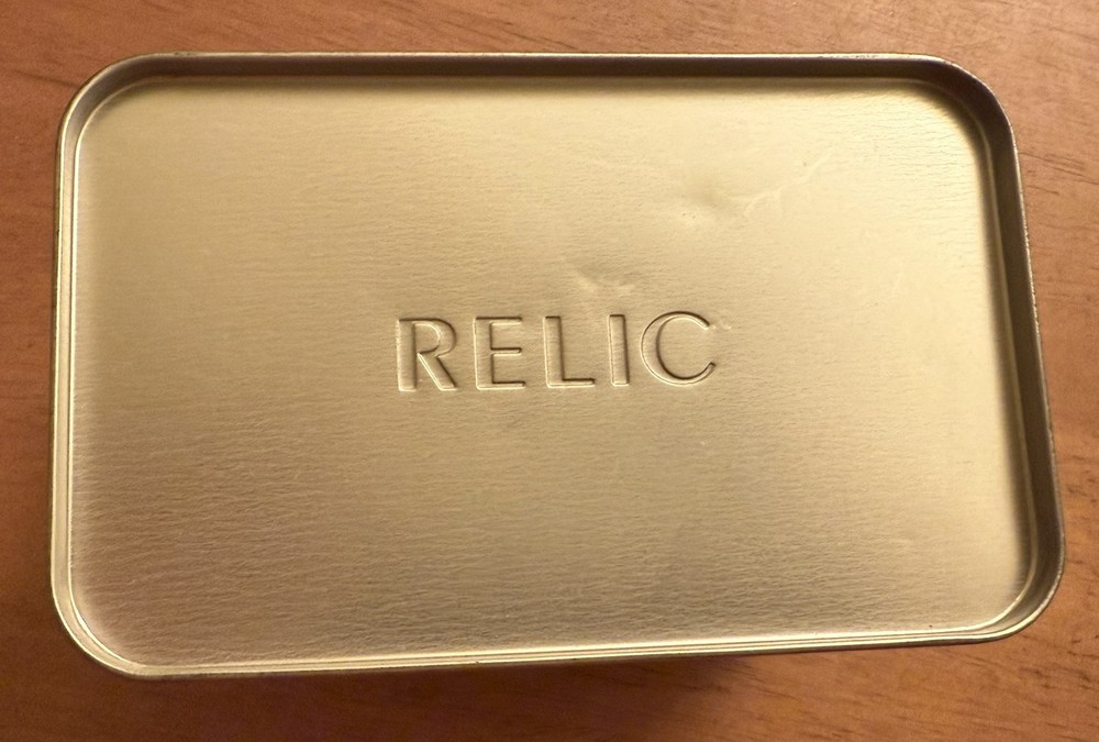 Relic Desktop Classic Motorcycle Clock With Tin