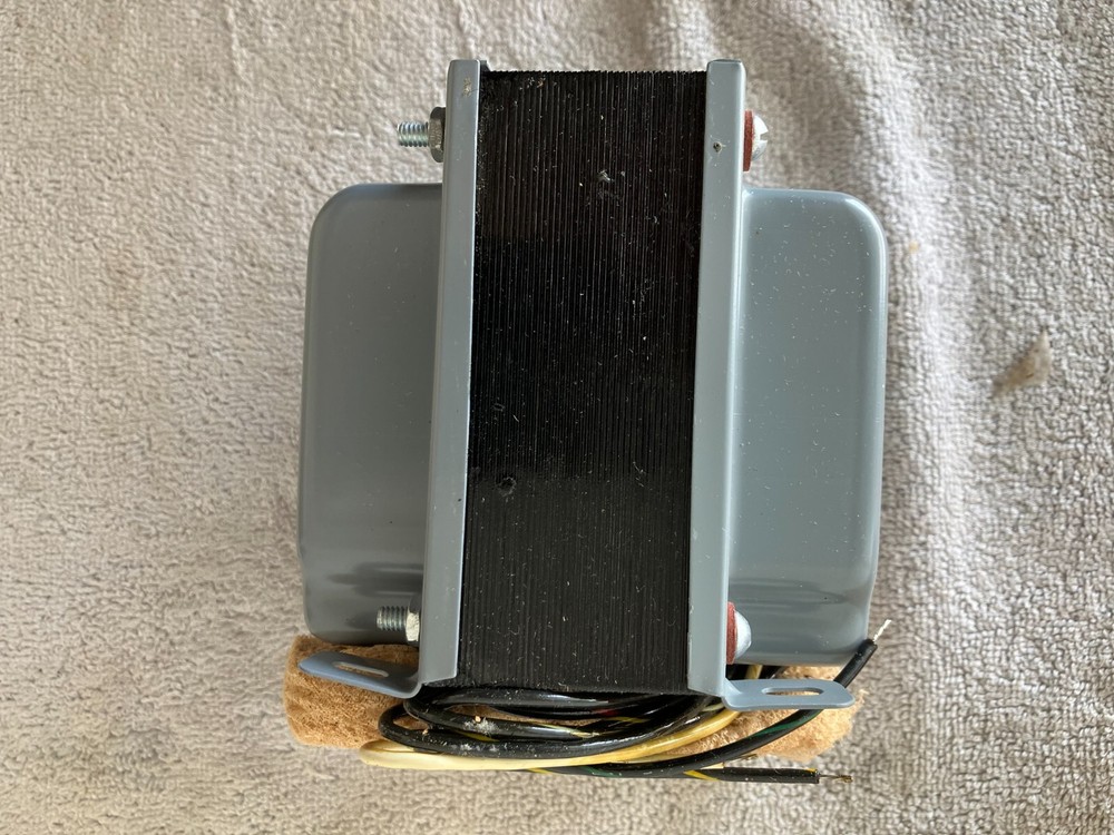 Triad Isolation Transformer