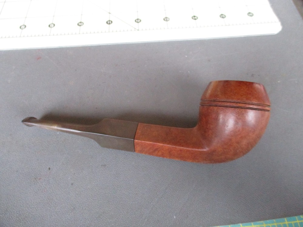 P7: Vtg EHRLICH Pipe