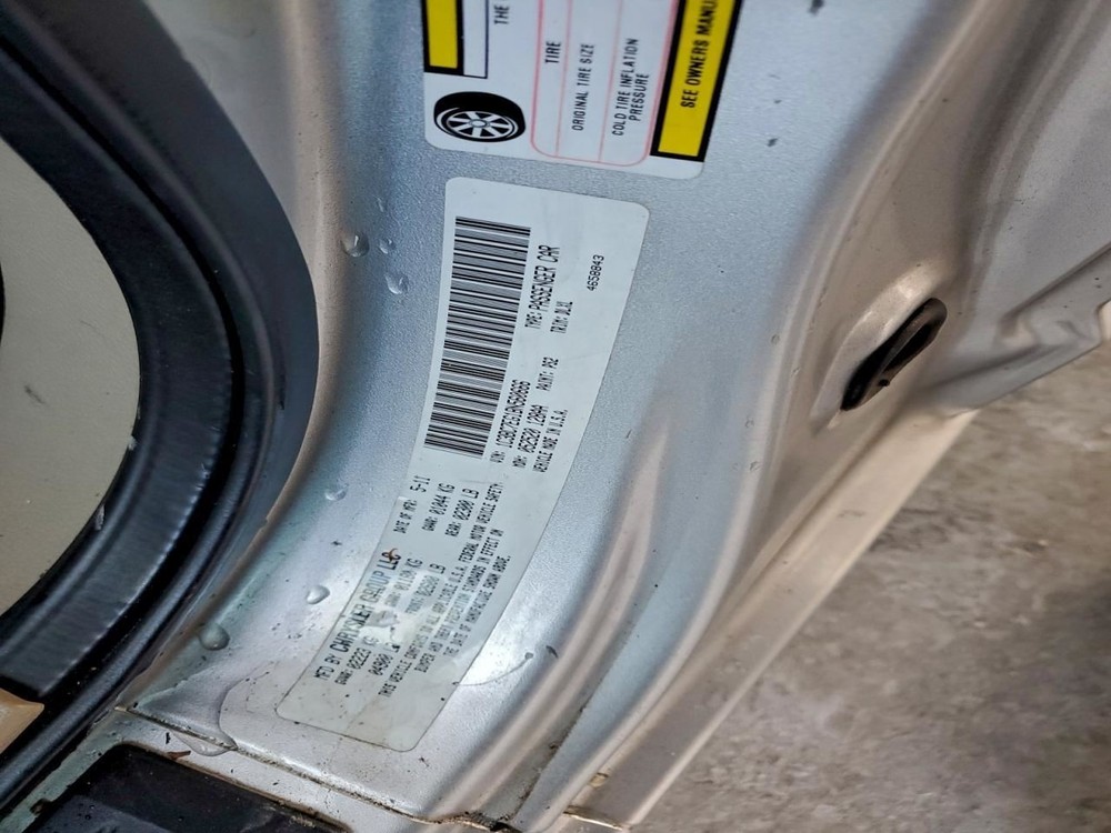 200 2011 Glove Box 4901753