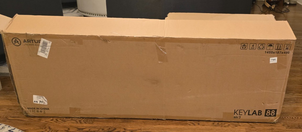 Arturia KeyLab 88 mk3 88-Key Keyboard Controller - White