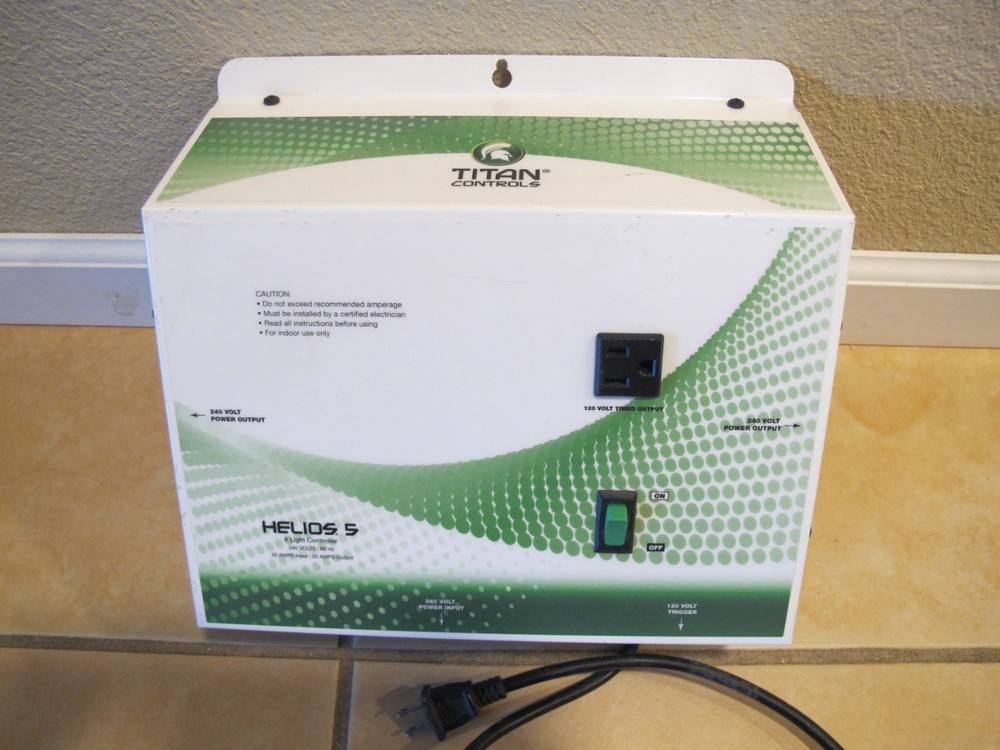 Titan Controls Helios 5 / 4 Light Controller Model# 702671