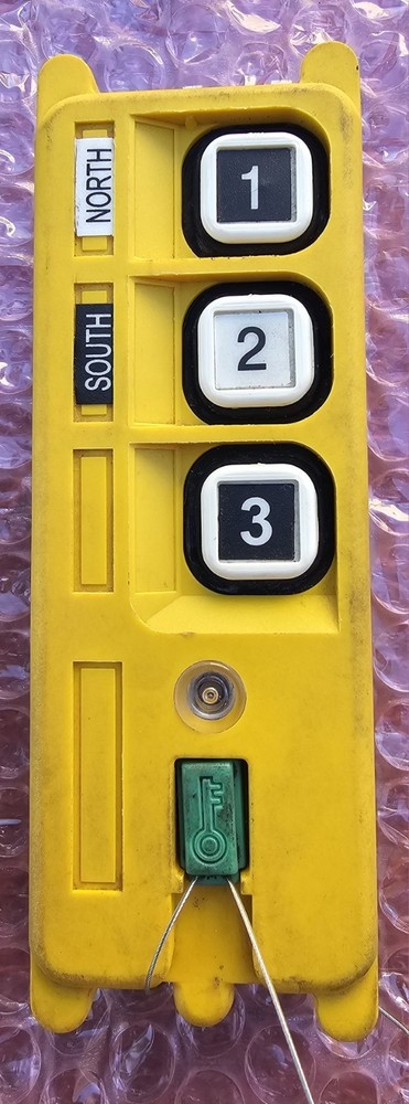 Control Chief 3 Button Pendant Hoist Crane Wireless Remote Control Transmitter
