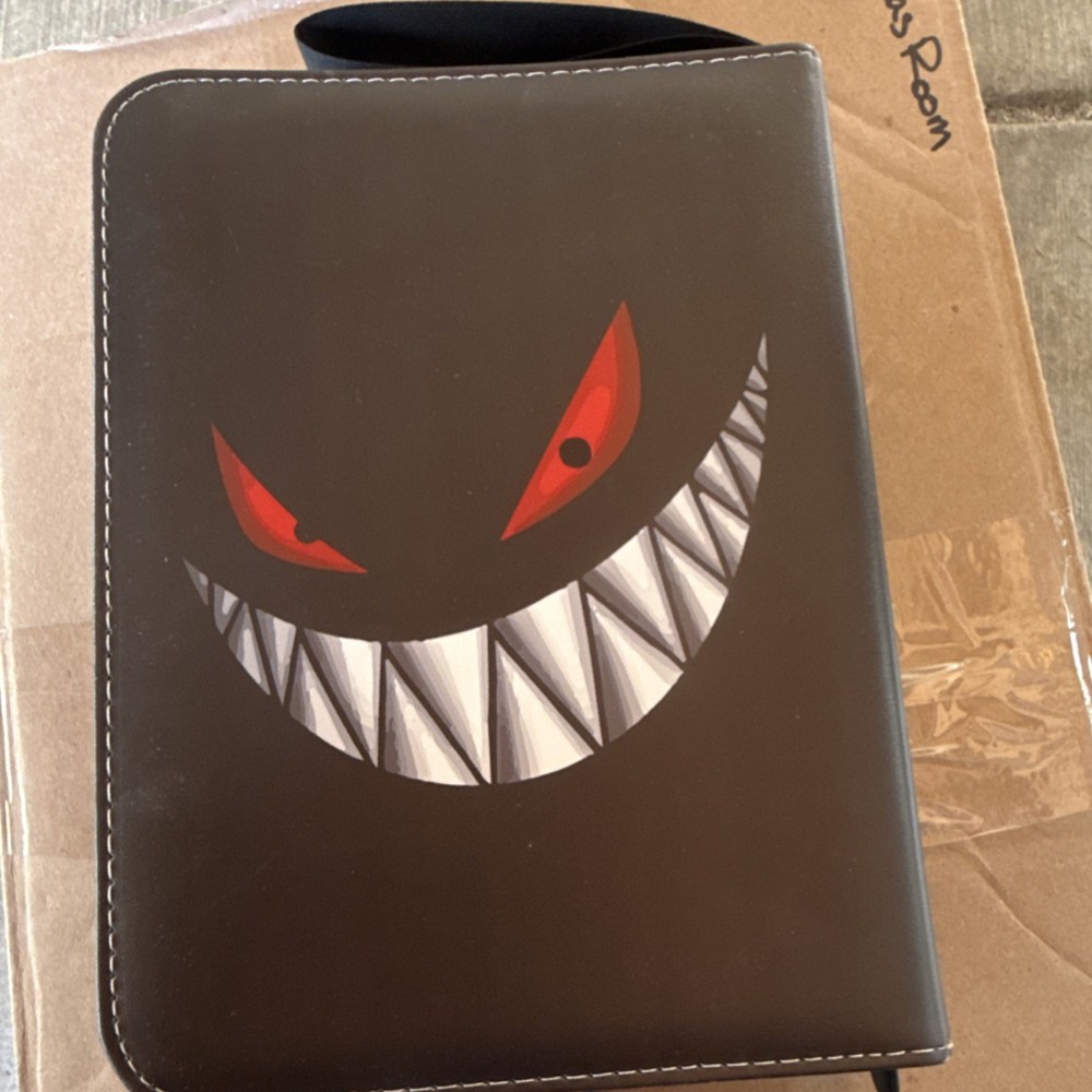 Gengar Pokémon TCG Zippered Side-Loading Binder 9-Pocket 360 Capacity A4