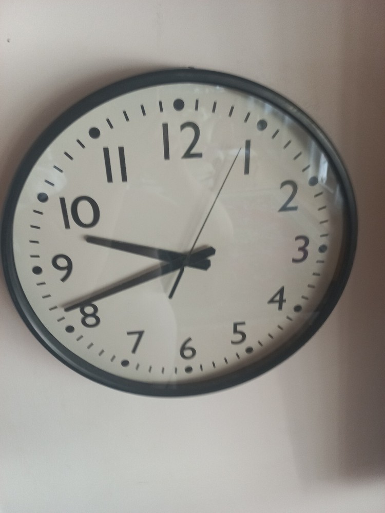 WALL CLOCK -White/Black 38x38x5 cm Quartz timing