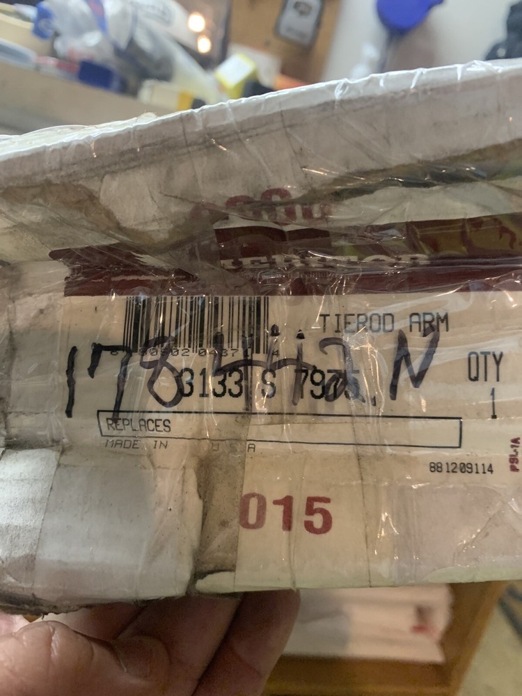 3133S7975 MERITOR Tierod Arm