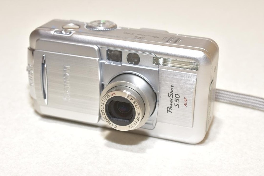 Canon PowerShot S50 Compact Digital Camera 5MP 3x Zoom Silver Tested