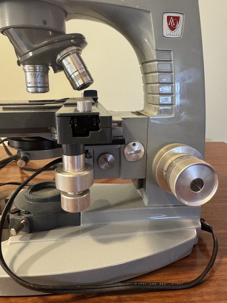 American Optical 1036A Spencer Microscope Illuminator w/ 1051 Transformer