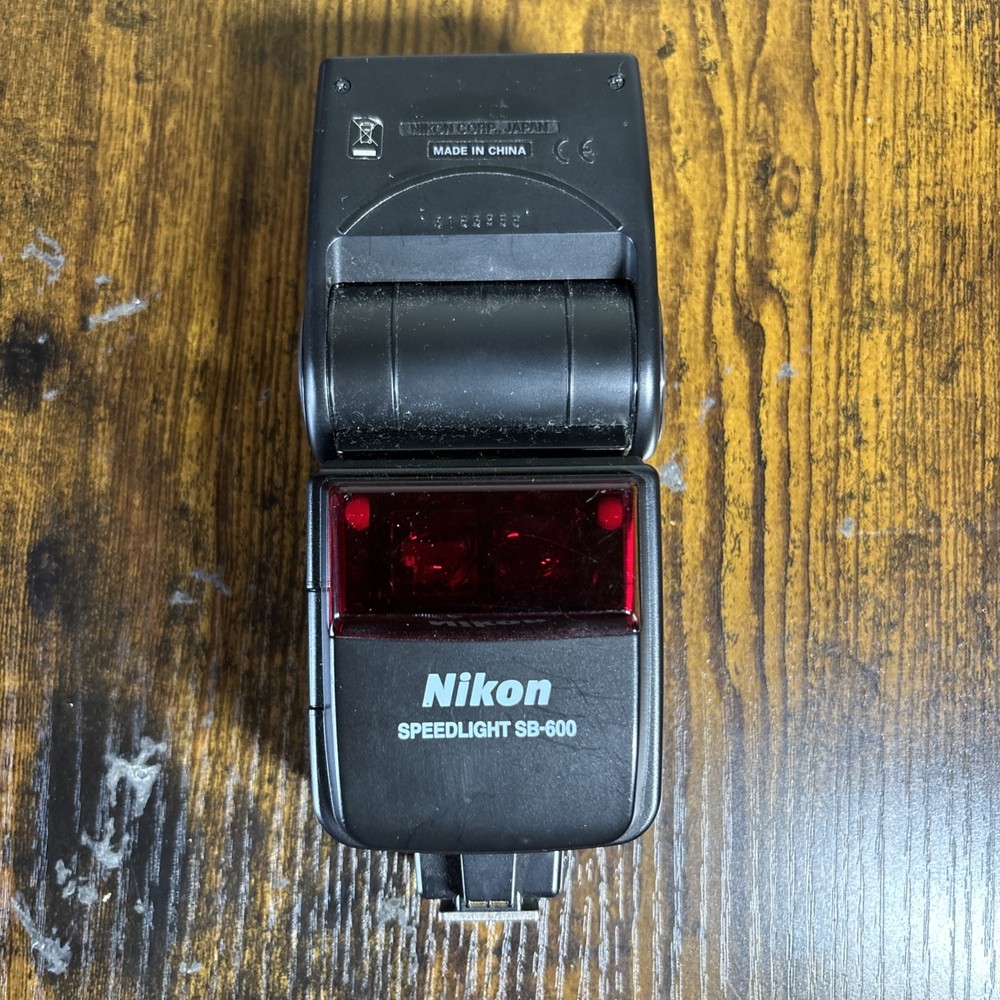 Nikon Speedlight SB-600 Shoe Mount Flash
