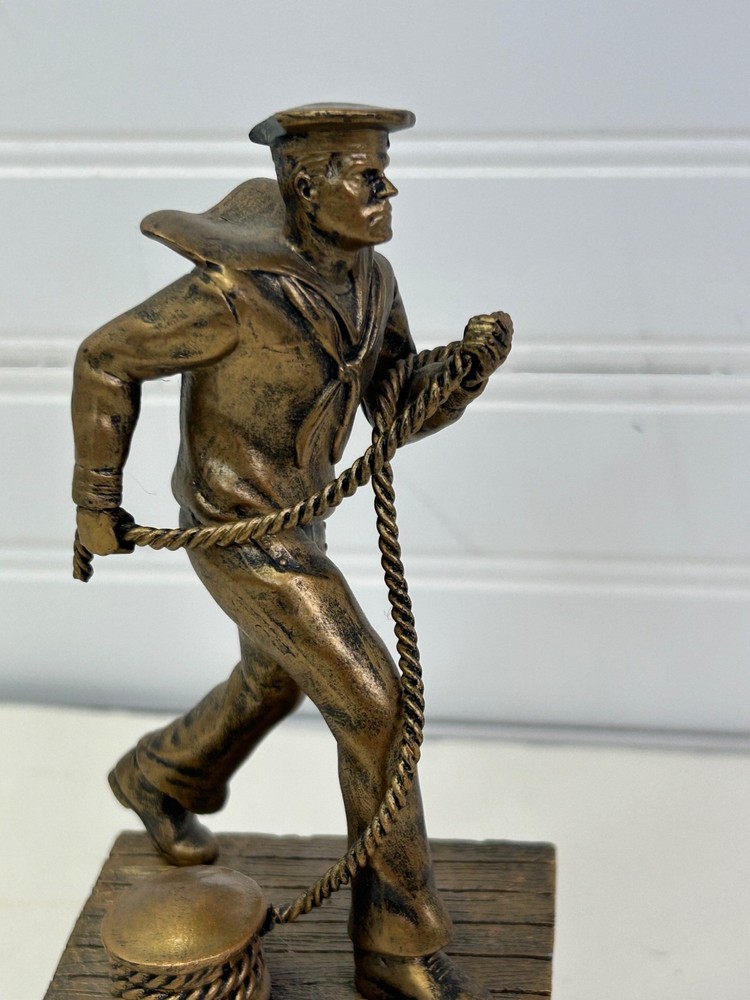 Bradford Exchange US Navy Sailor Statue