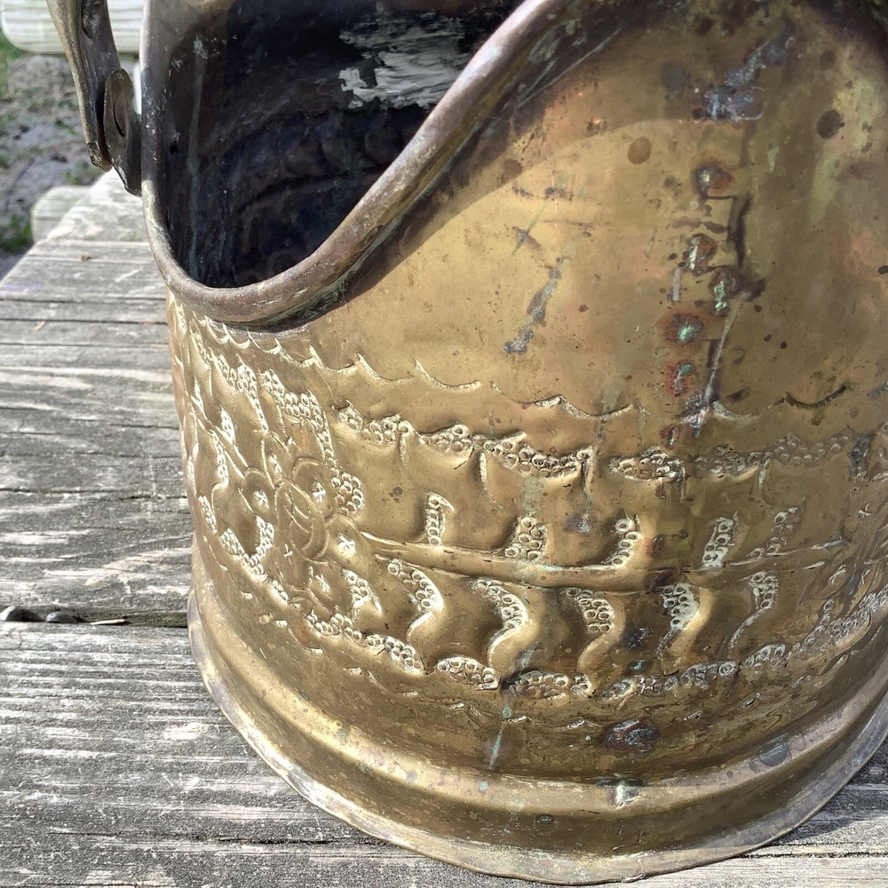 Vintage Hammered Brass Coal Scuttle Coal Bucket With Movable Handle