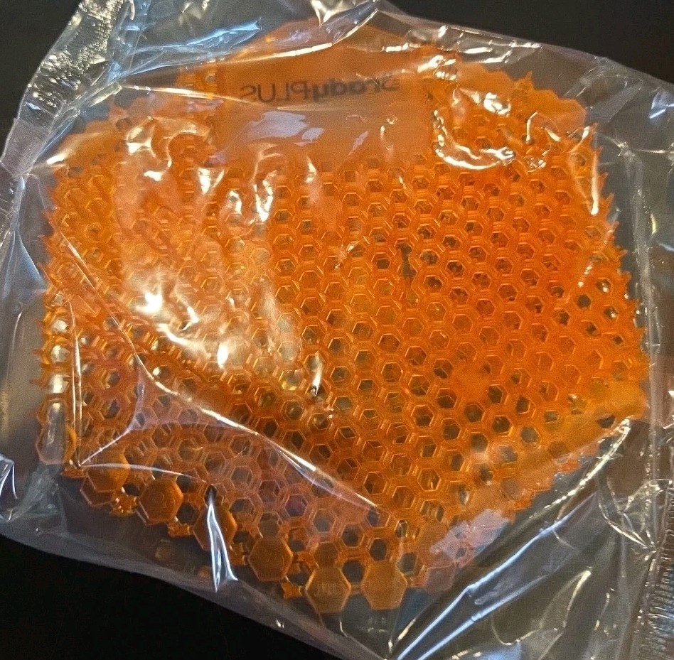 The Wave 3D Urinal Deodorizer w/ Enzymatic Technology MANGO Scent pk/10