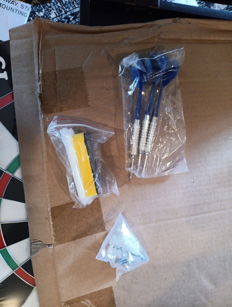 Viper Dartboard Cabinet Set Brand New