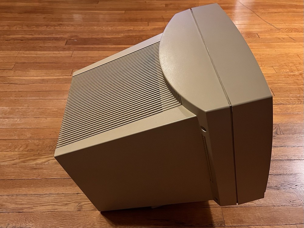 VINTAGE Apple Multiple Scan 1705 Display 1995 TESTED