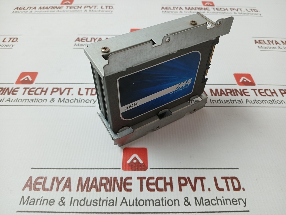 CRUCIAL M4 Solid-State Drive