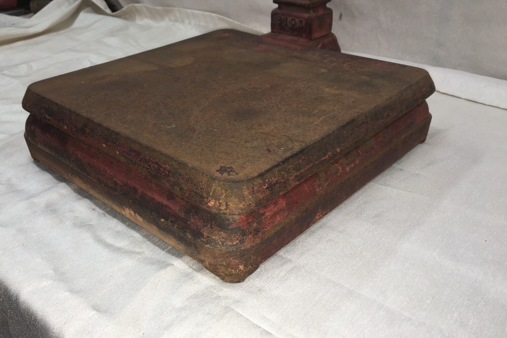 Antique Howe 5058 Platform Scale