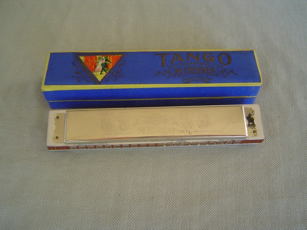 "TANGO" "C" SINGLE SIDED TREMELO HARMONICA BY M. HOHNER & NICE STORAGE BOX