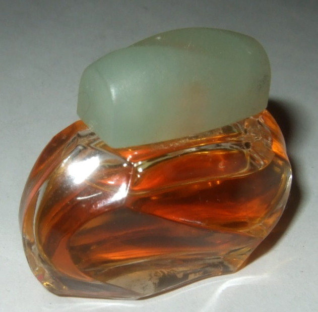 Miniature Estee Lauder Knowing Perfume Bottle .12 Oz