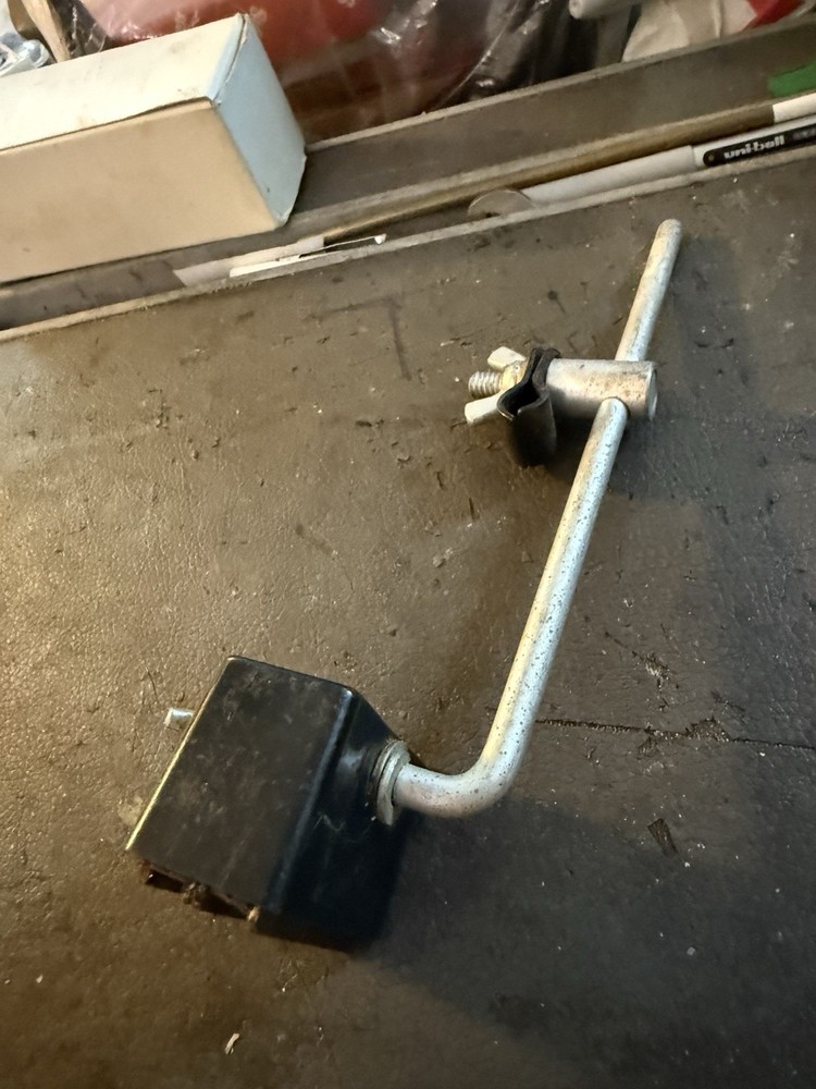 WESCO Magnetic Base With Indicator Holder %2