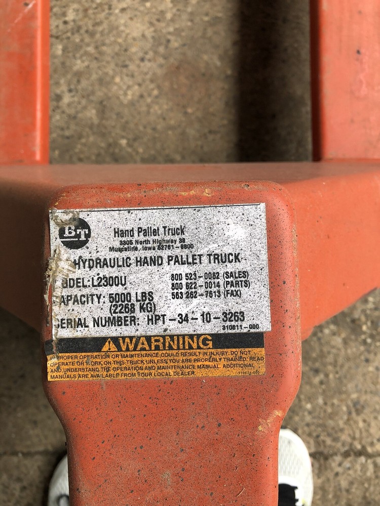 BT Hand Pallet truck Model L2300U EUC