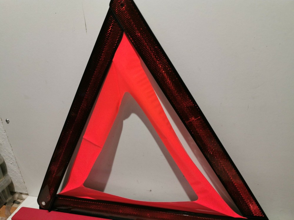 BMW 1 2 3 F SERIES BOOT WARNING TRIANGLE WITH CONTAINER RED