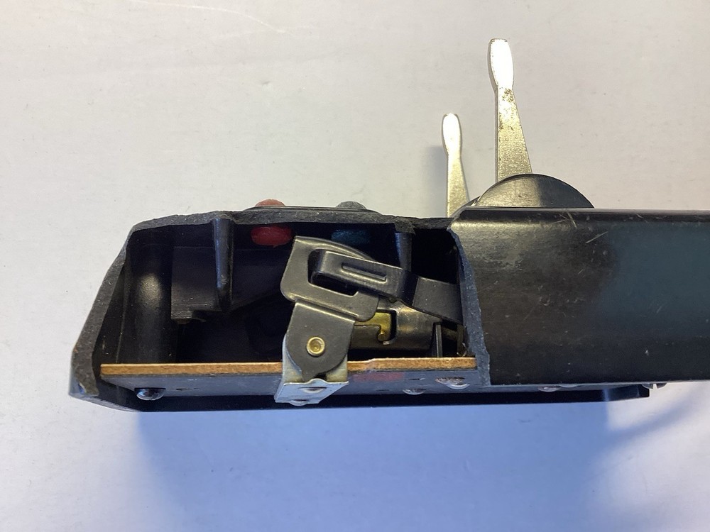 LIONEL POSTWAR 2-#1122-100 DUAL SWITCH TRACK CONTROLLER UNTESTED