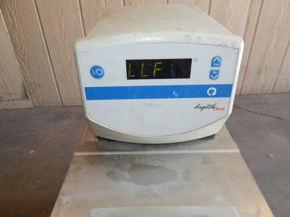 THERMO NESLAB DIGITAL ONE RECIRCULATING CHILLER (#3506)