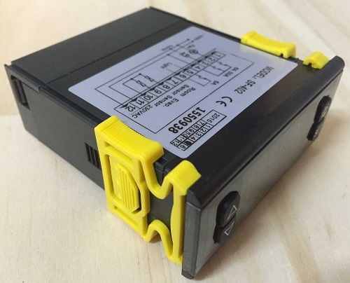 SHANGFANG SF-402 Digital Temperature Controller