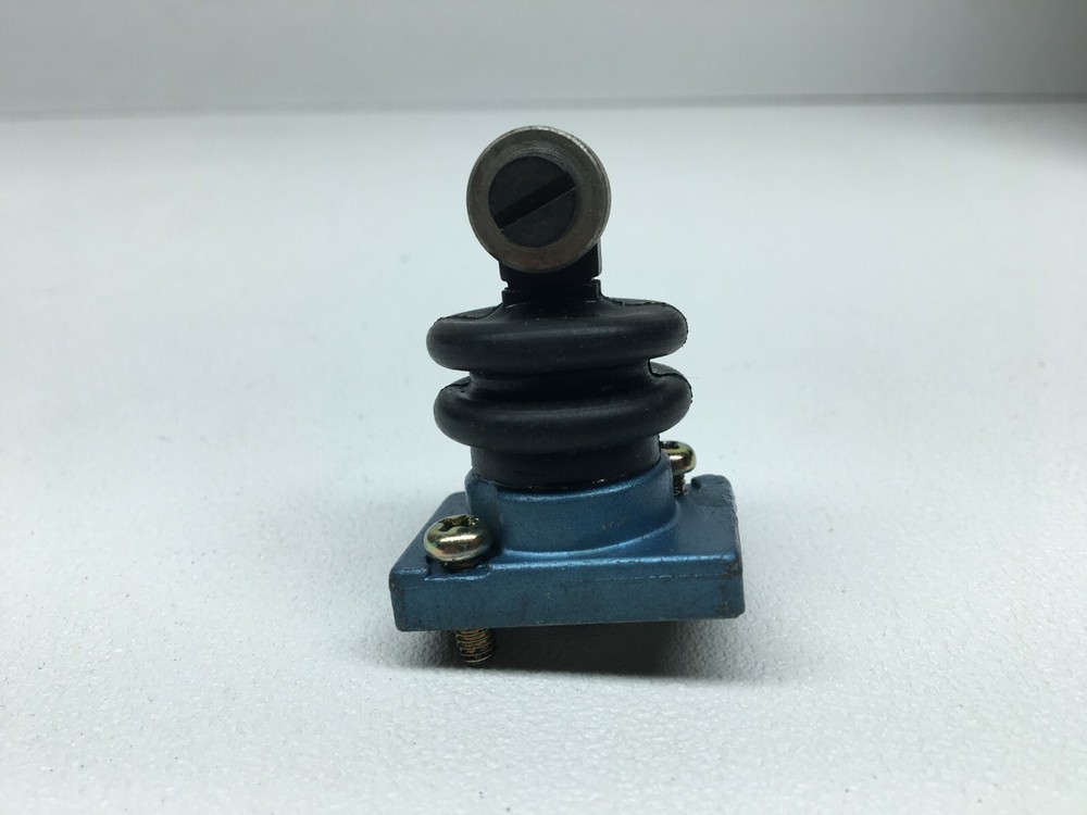 New! Mac Valves 1100A-013  Lever Cam Operator  (#4602)