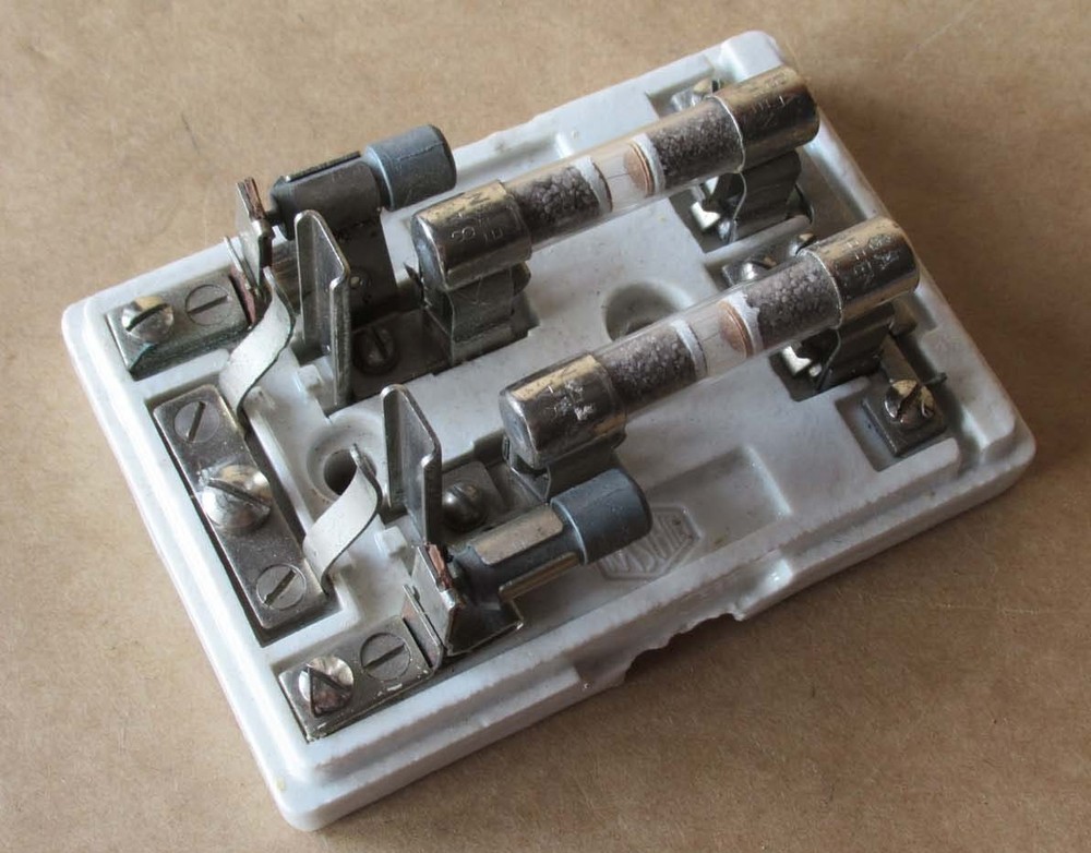 OLD PORCELAIN CIRCUIT BREAKER