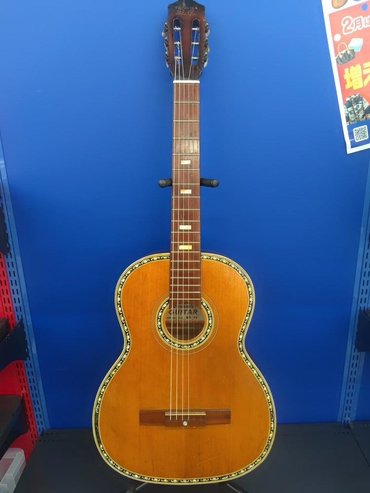 YAMAHA NO.80 Classical Guitar