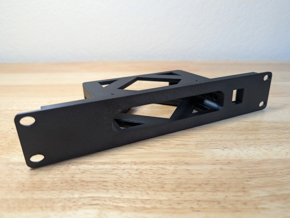 USW-Flex-2.5G 10-Inch Rack Mount - No Keystone Jacks
