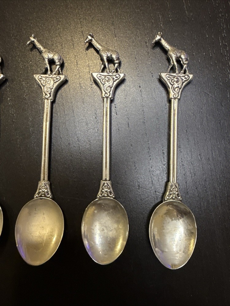 Set If 5 Giraffe Spoons - Material Unknown