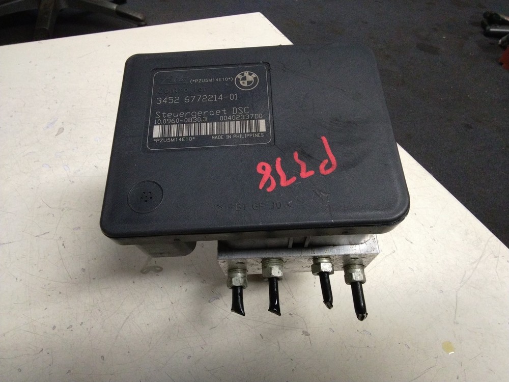 BMW E91 3 SERIES ABS/DSC PUMP AND CONTROL MODULE 6772214.