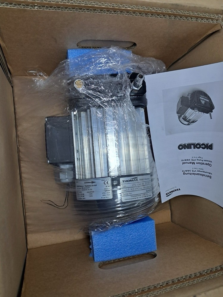 THOMAS VTE 3 Rotary Vane Vacuum Pump