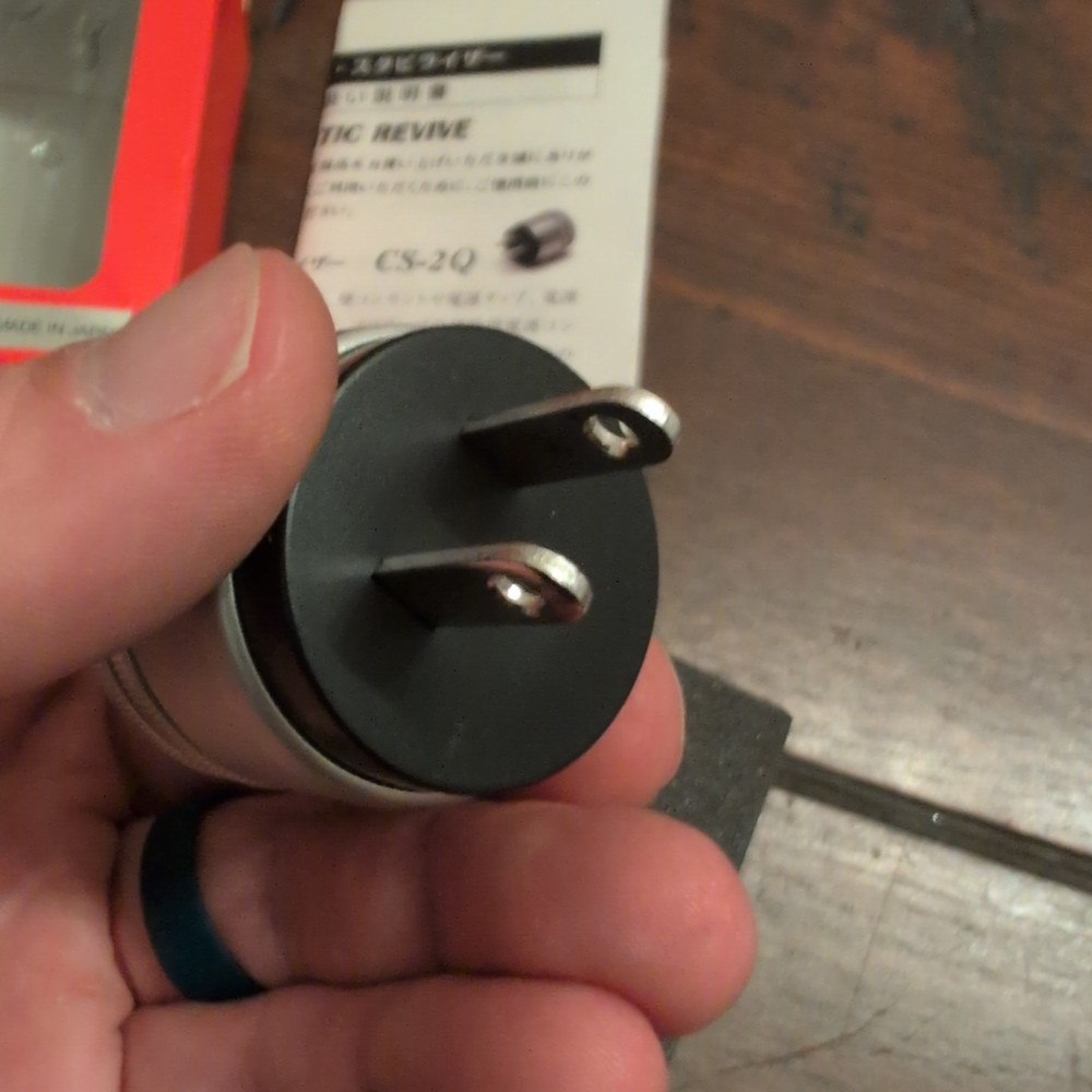 Acoustic Revive CS-2Q Socket Outlet Stabilizer Power Conditioner