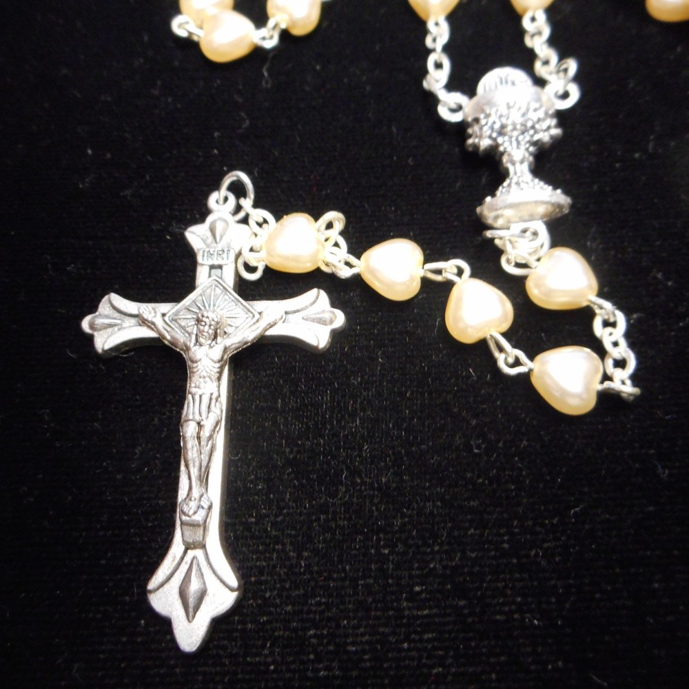 ROSARY BEADS HEART SHAPED GLASS BEADS GREAT KEEPSAKE