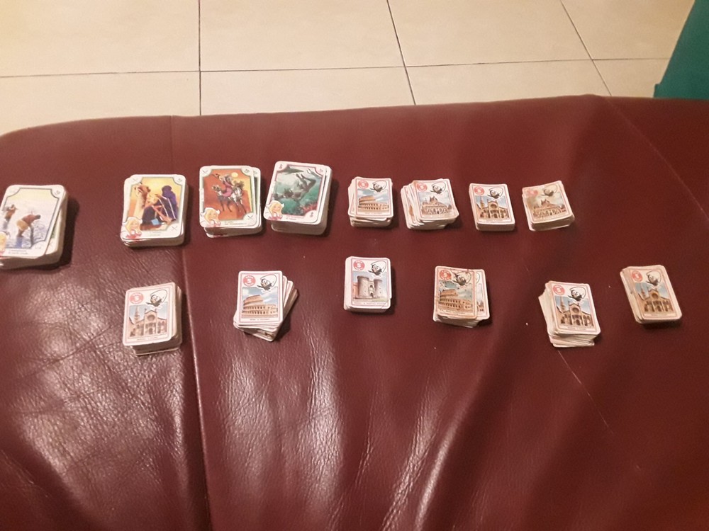 SIGHTPOINTS ABOUT 260 FIGURINES OBVIOUSLY MANY DUPLICATES